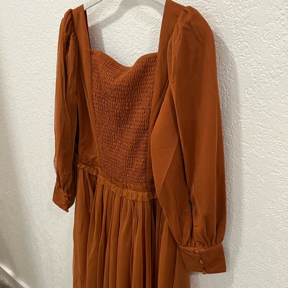 Ivy City Co. Rust Florence Medium Midi Dress - Picture 10 of 12